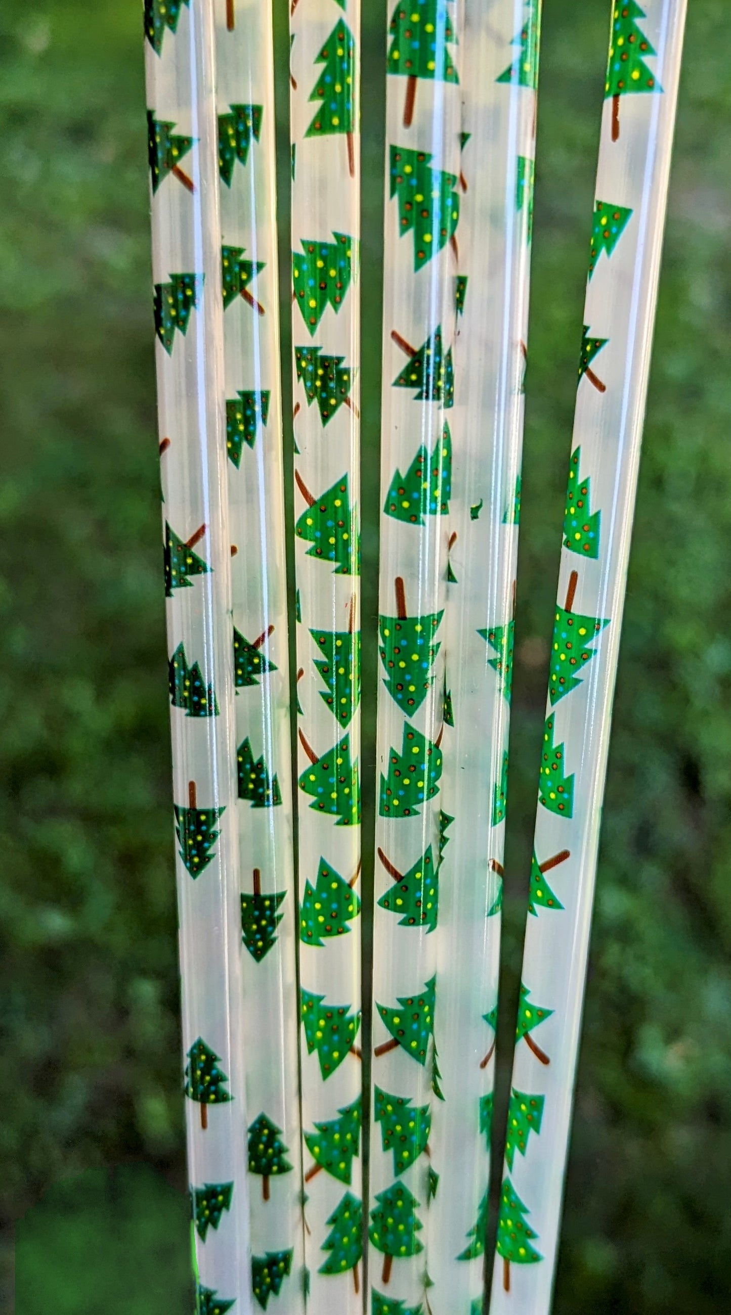 Christmas Tree Straw Color Change to Green
